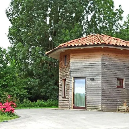 Mini Casa Con Jardín Hébergement de vacances Mungia